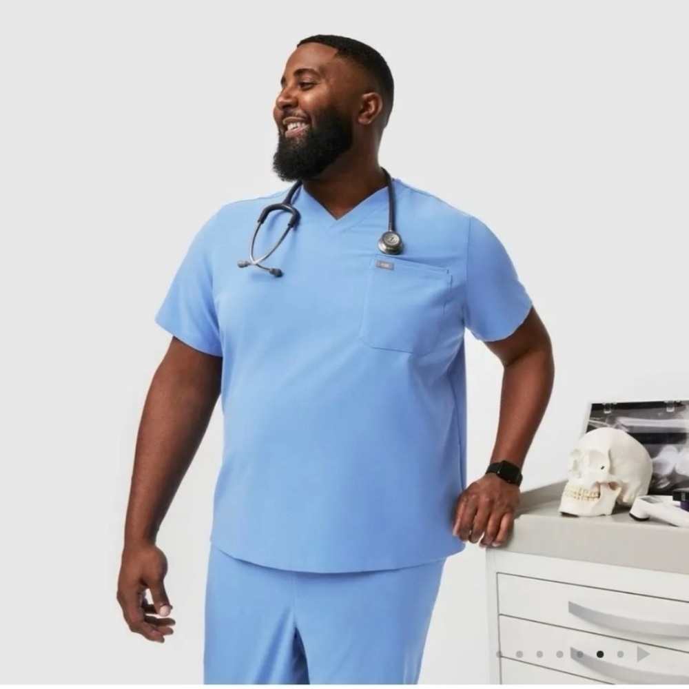 Figs Leon Short Sleeve V Neck Scrub To Blue 5XL Technical Collection